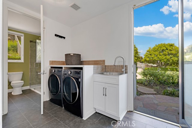 Detail Gallery Image 30 of 74 For 9253 Rocky Mesa Pl, West Hills,  CA 91304 - 5 Beds | 4/1 Baths