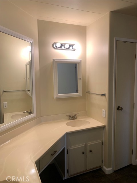 1800 south main, Lakeport CA: https://media.crmls.org/medias/ff02fcbe-c4f3-46bb-a7d0-4e4552784e51.jpg