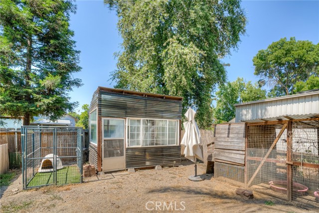 2368 Brown Street, Durham CA: https://media.crmls.org/medias/ff033d5c-638f-4b6e-ae93-a34b492281b5.jpg