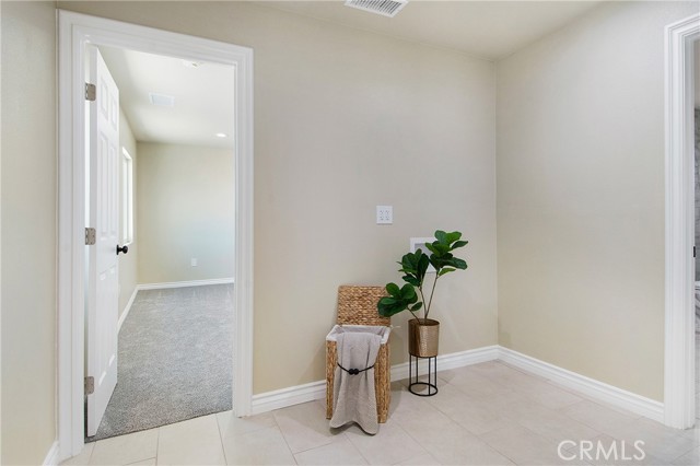 Detail Gallery Image 6 of 22 For 16907 Sultana, Hesperia,  CA 92345 - 3 Beds | 1/1 Baths