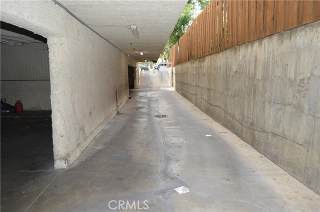 7028 Alabama Avenue, Canoga Park CA: https://media.crmls.org/medias/ff03d74b-37f4-47d1-b2ef-938f6700aa49.jpg