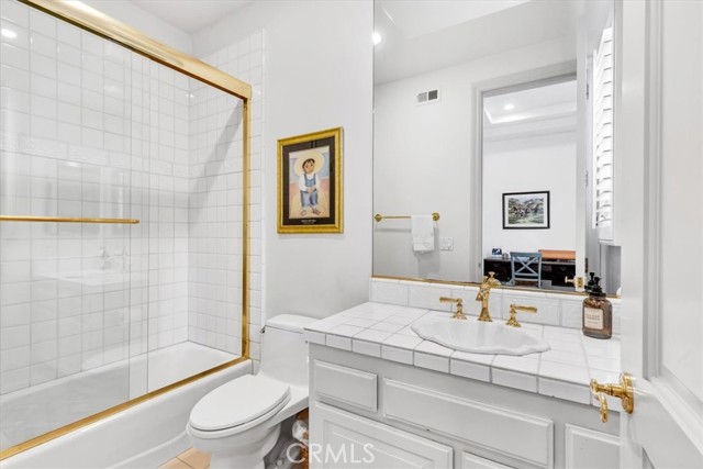 5 Marbella, Dana Point CA: https://media.crmls.org/medias/ff04030b-c4d6-4c95-9b97-6e18882cb083.jpg