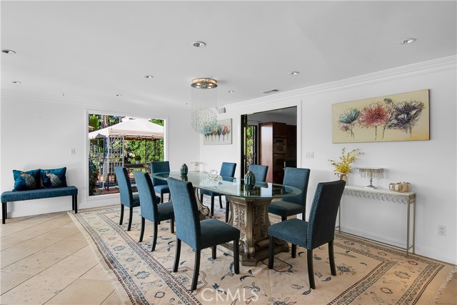 Detail Gallery Image 20 of 43 For 3701 Royal Meadow, Sherman Oaks,  CA 91403 - 4 Beds | 3 Baths