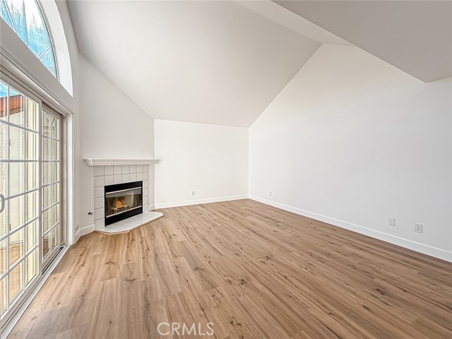 Detail Gallery Image 20 of 34 For 206 Camino Cortina, Camarillo,  CA 93010 - 3 Beds | 3 Baths