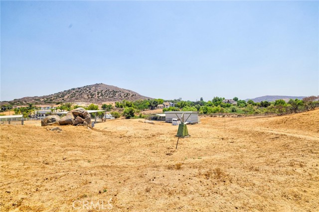 21551 Via Liago, Perris CA: https://media.crmls.org/medias/ff046dbb-aa9f-4800-a54e-f1f64f9bcac0.jpg