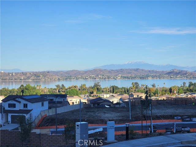 Detail Gallery Image 9 of 9 For 11 Bowmore Way, Lake Elsinore,  CA 92530 - – Beds | – Baths