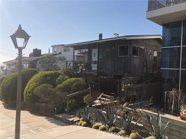 201 19th Street, Manhattan Beach, California 90266, 5 Bedrooms Bedrooms, ,4 BathroomsBathrooms,Residential,Sold,19th,SB24112099