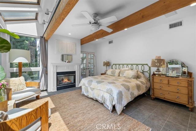 593 26th Street, Manhattan Beach, California 90266, 3 Bedrooms Bedrooms, ,2 BathroomsBathrooms,Residential,Sold,26th,SB22189948