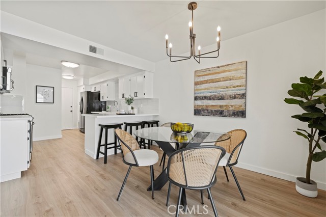 25273 Avenida Dorena, Newhall CA: https://media.crmls.org/medias/ff068f6c-c2b6-410e-86da-d9f9c08ab7f0.jpg