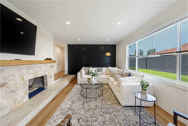 Detail Gallery Image 21 of 44 For 1701 Saybrook, Tustin,  CA 92780 - 3 Beds | 2 Baths