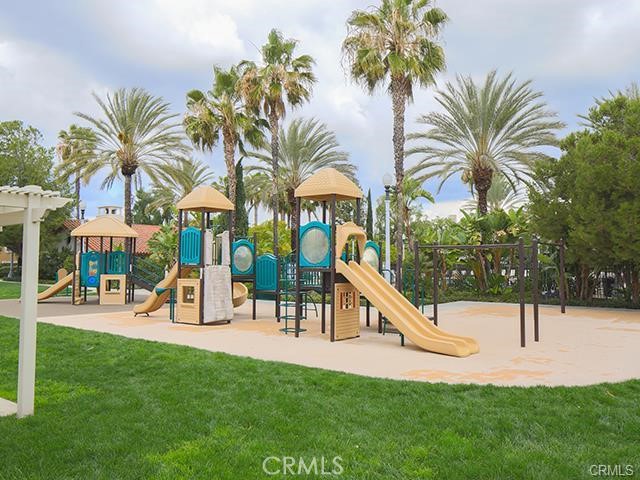 97 Ardmore, Irvine CA: https://media.crmls.org/medias/ff077c95-8c1b-46a8-9808-2562e6846403.jpg