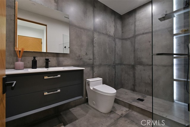 Detail Gallery Image 26 of 36 For 14753 Round Valley, Sherman Oaks,  CA 91403 - 4 Beds | 5 Baths