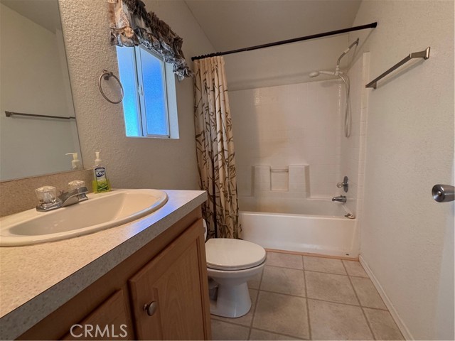 54999 Martinez Trail, Yucca Valley CA: https://media.crmls.org/medias/ff0897f6-f72c-470e-bc46-fc6c031378aa.jpg