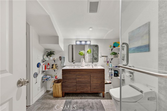 Detail Gallery Image 44 of 56 For 17830 Winterberry St, Fountain Valley,  CA 92708 - 5 Beds | 3 Baths