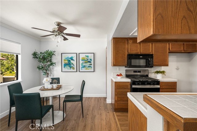 Detail Gallery Image 15 of 36 For 25266 Birch Grove Ln #6,  Lake Forest,  CA 92630 - 2 Beds | 2 Baths