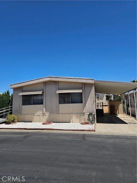23820 Ironwood Avenue, Moreno Valley CA: https://media.crmls.org/medias/ff092909-2b5d-496d-afeb-2aa171774216.jpg