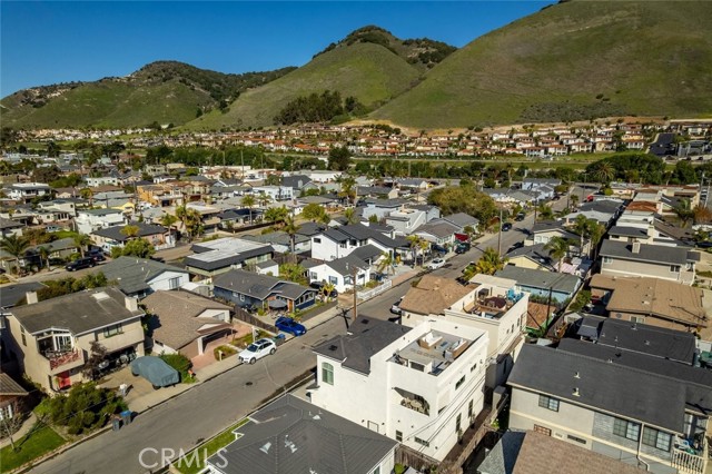 Detail Gallery Image 37 of 38 For 215 Placentia, Pismo Beach,  CA 93449 - 3 Beds | 3/1 Baths