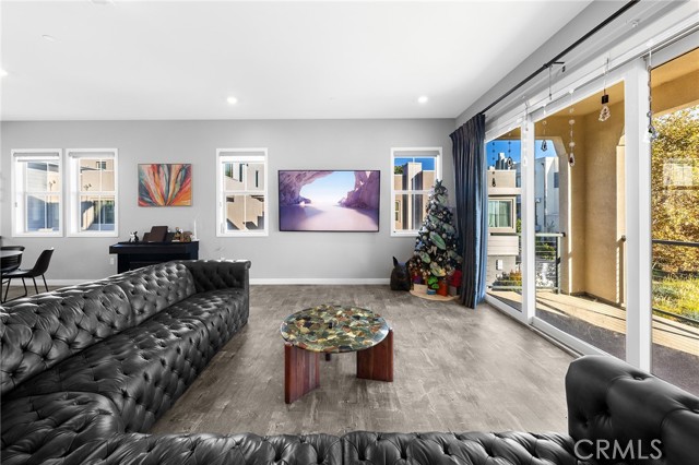 Detail Gallery Image 20 of 70 For 115 Frame, Irvine,  CA 92618 - 3 Beds | 2/1 Baths