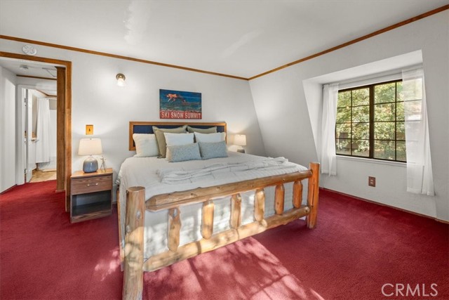755 Holmes Lane, Sugarloaf CA: https://media.crmls.org/medias/ff0b5537-62cb-4eff-9b9f-914bf383995c.jpg