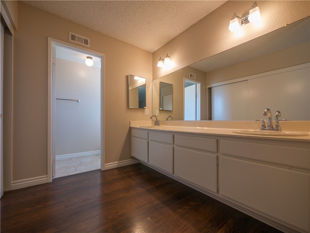 Detail Gallery Image 15 of 34 For 2620 Virginia Way, Ontario,  CA 91761 - 3 Beds | 2/1 Baths