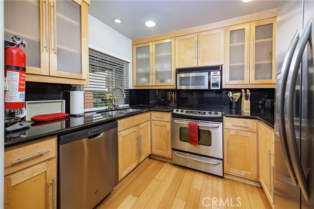Detail Gallery Image 3 of 22 For 48 Corniche Dr a,  Dana Point,  CA 92629 - 1 Beds | 1 Baths