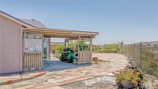 6426 Calle Pavana, San Diego, California 92139, 3 Bedrooms Bedrooms, ,2 BathroomsBathrooms,Residential,For Sale,Calle Pavana,TR24112730