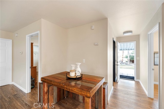 Detail Gallery Image 8 of 34 For 22615 via Santana, Nuevo,  CA 92567 - 3 Beds | 2 Baths