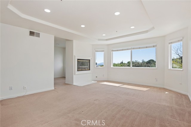 17830 Arvida Drive, Granada Hills CA: https://media.crmls.org/medias/ff0d714f-d1c7-41b6-b377-612e5935d735.jpg