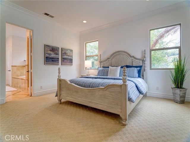 3925 Newton Street, Torrance, California 90505, 4 Bedrooms Bedrooms, ,5 BathroomsBathrooms,Residential,Sold,Newton,SB22173662