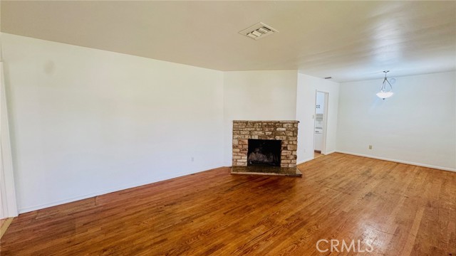 Detail Gallery Image 5 of 25 For 3160 Terrel Ct, Bakersfield,  CA 93304 - 3 Beds | 2 Baths