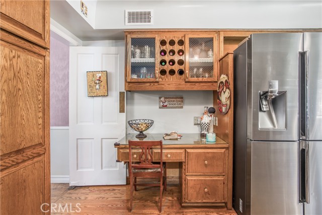 Detail Gallery Image 9 of 19 For 3095 Pepper Tree Ln, San Bernardino,  CA 92404 - 3 Beds | 2/1 Baths