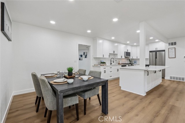 Detail Gallery Image 16 of 41 For 1111 E 27th St, San Bernardino,  CA 92404 - 4 Beds | 3 Baths