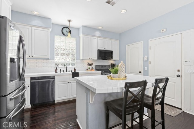 15 Keystone Drive, Ladera Ranch CA: https://media.crmls.org/medias/ff101f8d-a62c-43e0-9bf3-b4448e37bdf3.jpg