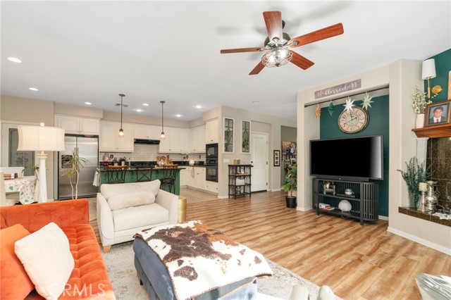 Detail Gallery Image 7 of 34 For 4682 Meadow Dr., Carlsbad,  CA 92010 - 5 Beds | 4 Baths