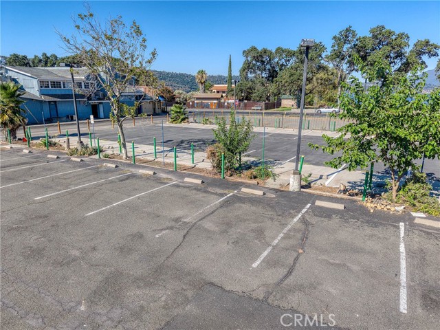 14050 Division Avenue, Clearlake CA: https://media.crmls.org/medias/ff104ca5-e930-4778-a6f4-335bdeb01e67.jpg