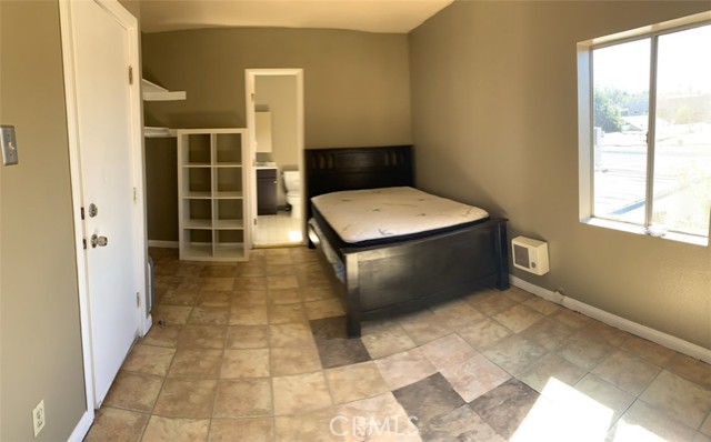 356 Gless Street, Los Angeles CA: https://media.crmls.org/medias/ff10a9d9-253d-45b2-b306-cbd4744c26b5.jpg