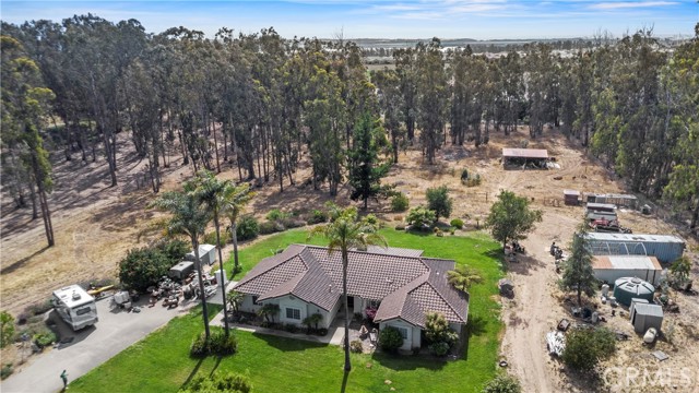 1350 Cardo Way, Nipomo CA: https://media.crmls.org/medias/ff10c566-2a7d-4939-9f37-5f428d6df748.jpg