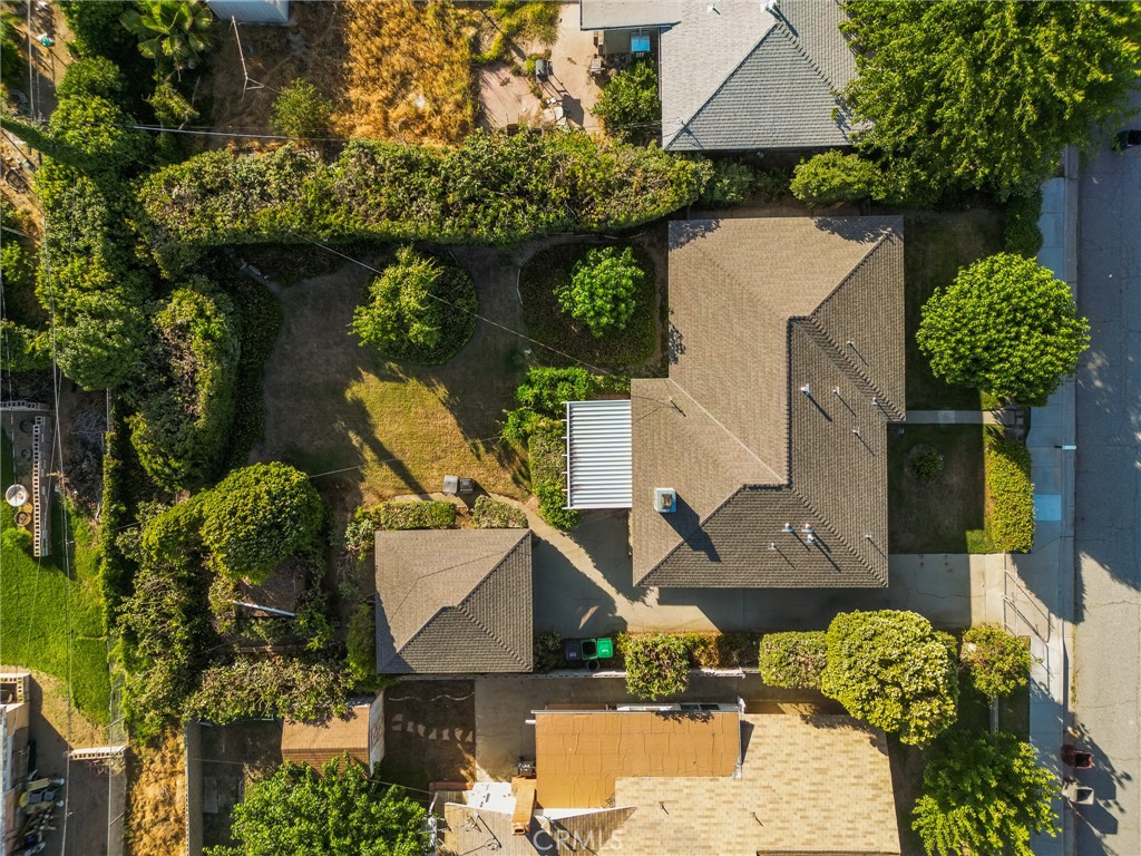 https://media.crmls.org/medias/ff1148ac-1599-4356-b89c-6a8e926ec60f.jpg?preset=X-Large