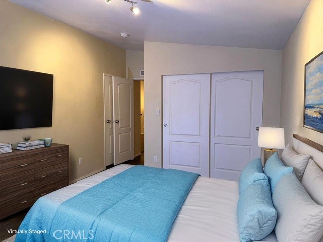 Detail Gallery Image 3 of 26 For 2572 S Willow Ave #201,  Fresno,  CA 93875 - 2 Beds | 2 Baths