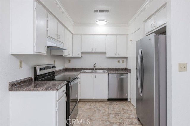 Detail Gallery Image 5 of 42 For 4504 N Valentine Ave #132,  Fresno,  CA 93722 - 1 Beds | 1 Baths