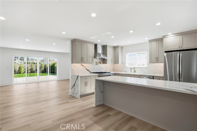 Detail Gallery Image 5 of 26 For 18584 Redwood, Fountain Valley,  CA 92708 - 3 Beds | 2/1 Baths