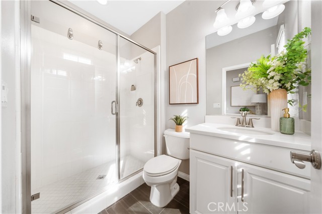 Detail Gallery Image 9 of 47 For 102 Yellow Pine, Irvine,  CA 92618 - 4 Beds | 4 Baths