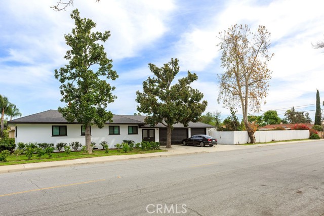 Detail Gallery Image 4 of 21 For 380 W Palm Dr, Arcadia,  CA 91007 - 3 Beds | 2 Baths