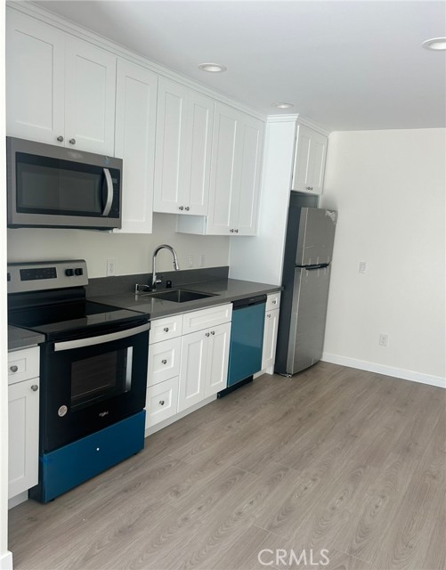 Detail Gallery Image 35 of 44 For 24206 Saint Edens Circle, West Hills,  CA 91307 - 3 Beds | 2 Baths