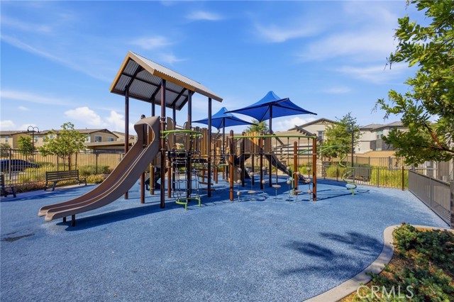 Image 61 of 75 For 32736 Brunello Way