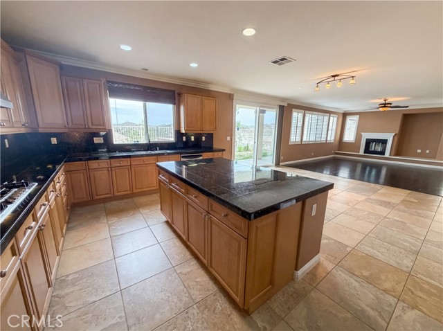 Detail Gallery Image 41 of 58 For 23 Plaza Modena, Lake Elsinore,  CA 92532 - 4 Beds | 3/1 Baths