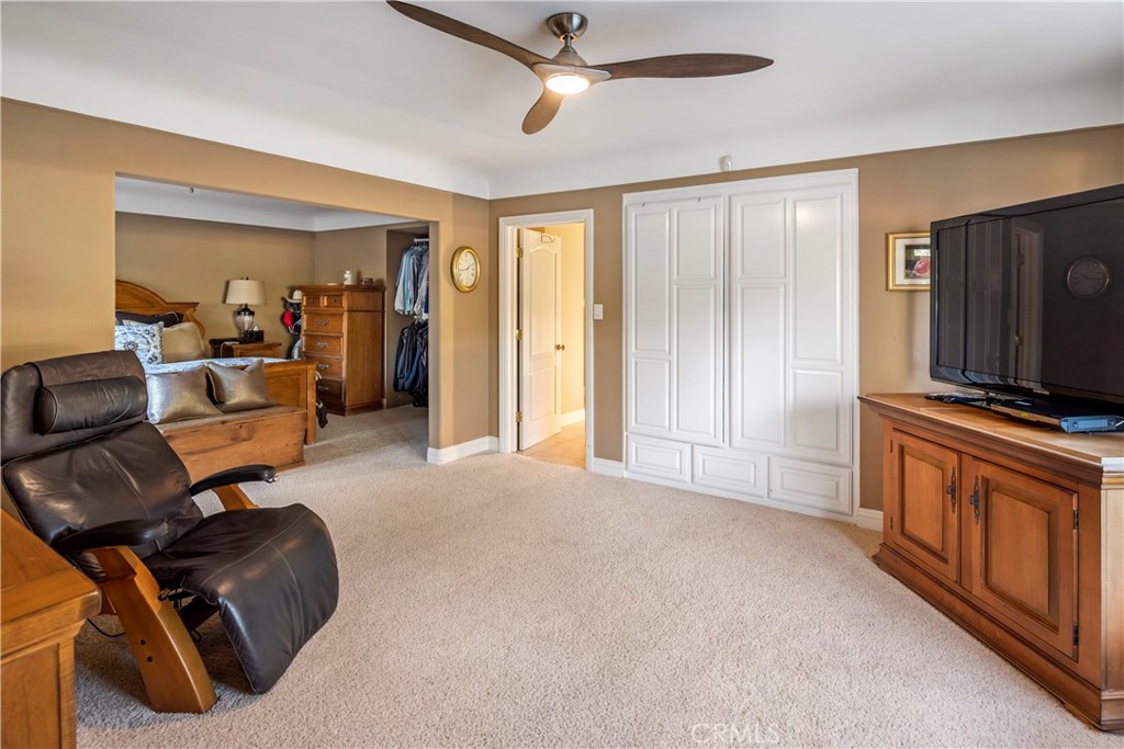 Master sitting room.