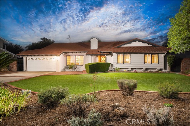 Detail Gallery Image 1 of 36 For 991 Vanderbilt Ave, Claremont,  CA 91711 - 3 Beds | 2 Baths