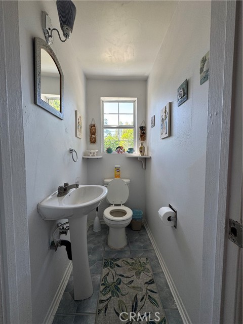 4922 Lowell Avenue, Glendale CA: https://media.crmls.org/medias/ff1594b5-0ad6-4ea2-a429-29d1df2a5e8d.jpg