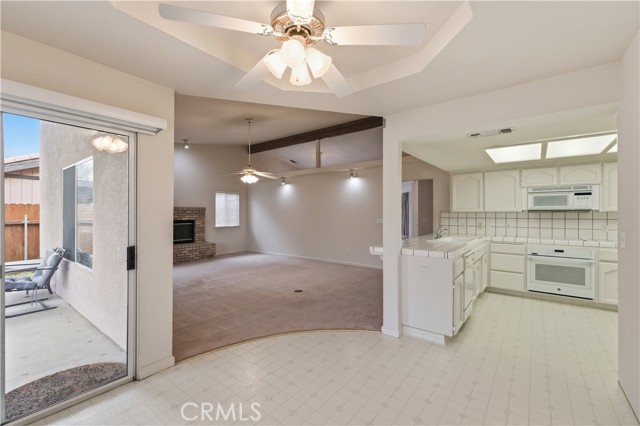 Image 12 of 32 For 2637 Sandell